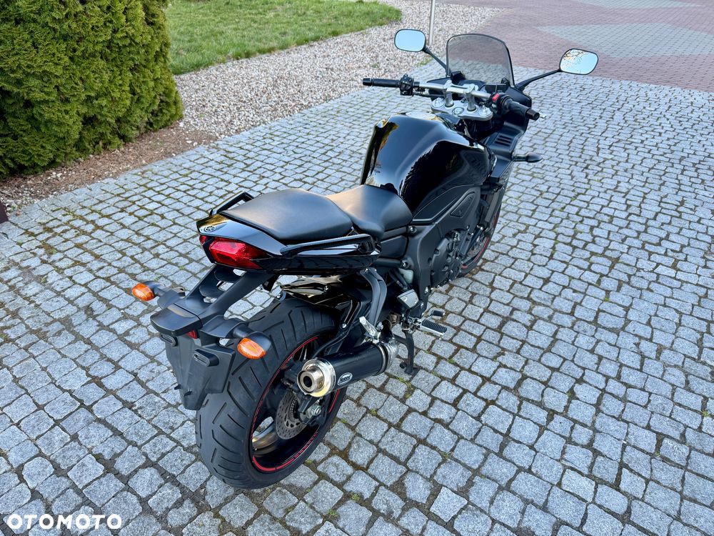Yamaha FZ - 19