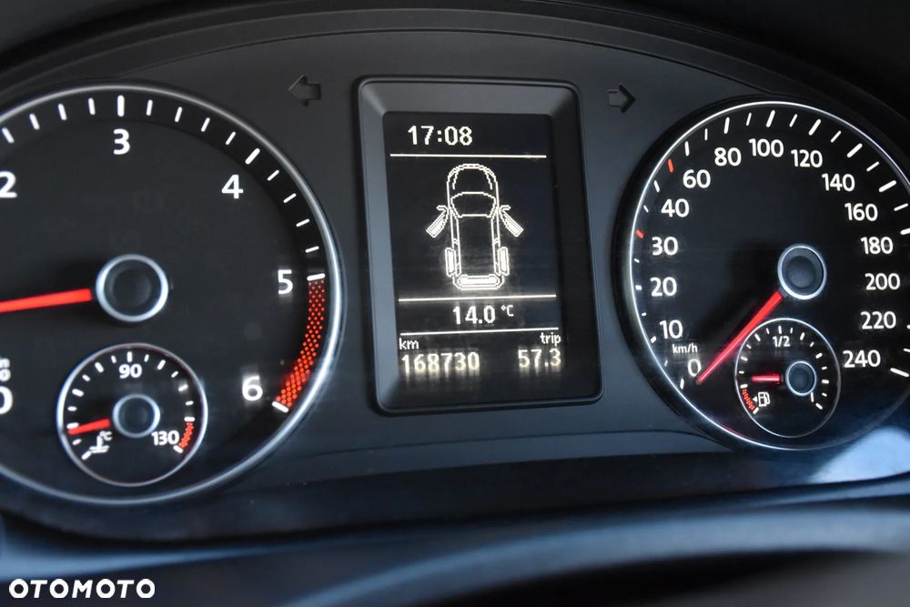 Volkswagen Caddy Comfortline - 23