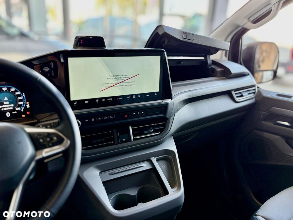 Volkswagen Nowa Caravelle Style silnik: 2,0 l TDI 4MO 170 KM / skrzynia biegów: 8-biegowa automatyczna 4MOTION rozstaw osi: 3500 mm - 23