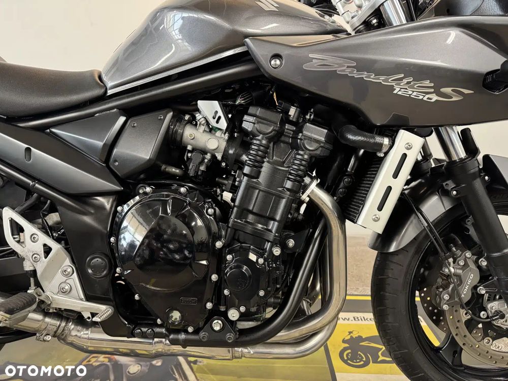 Suzuki Bandit - 13