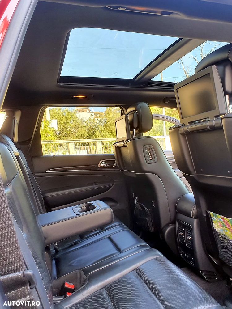 Jeep Grand Cherokee - 14