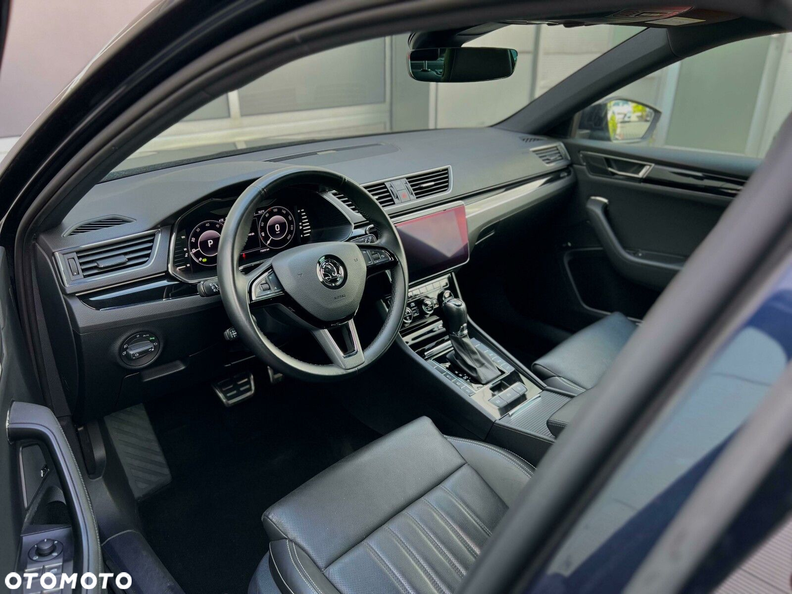 Skoda Superb 2.0 TDI 4x4 L&K DSG - 9