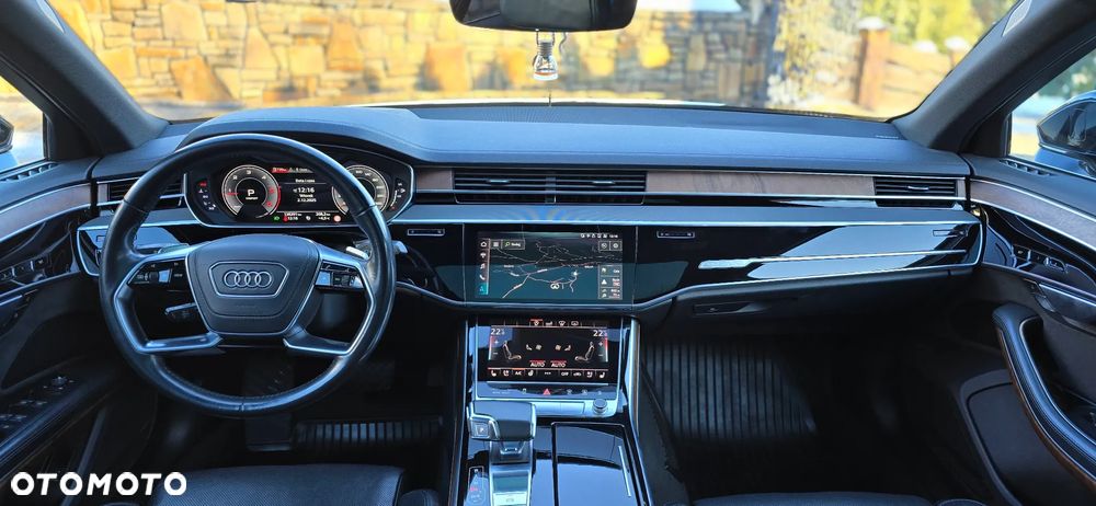 Audi A8 - 8