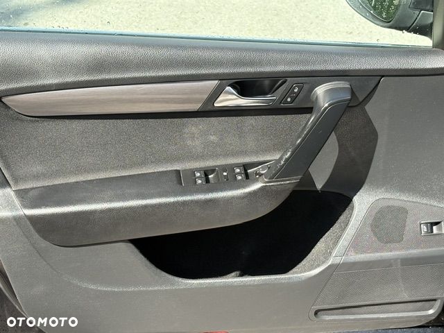 Volkswagen Passat 2.0 TDI Comfortline DSG - 17
