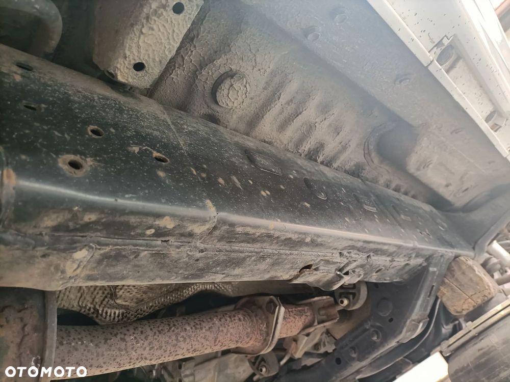 Toyota Land Cruiser 3.0 D-4D - 14