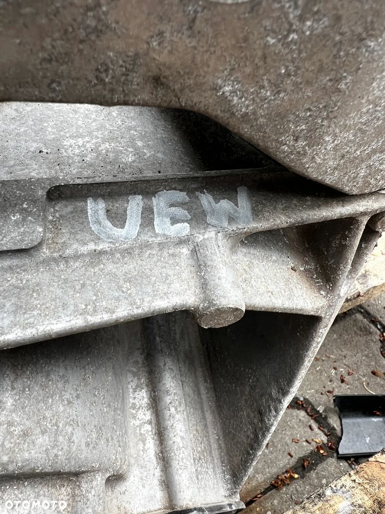 Skrzynia biegów UEW AUDI VW SKODA MANUALNA 6 BIEGÓW SPRZĘGŁO 05E141025A - 6