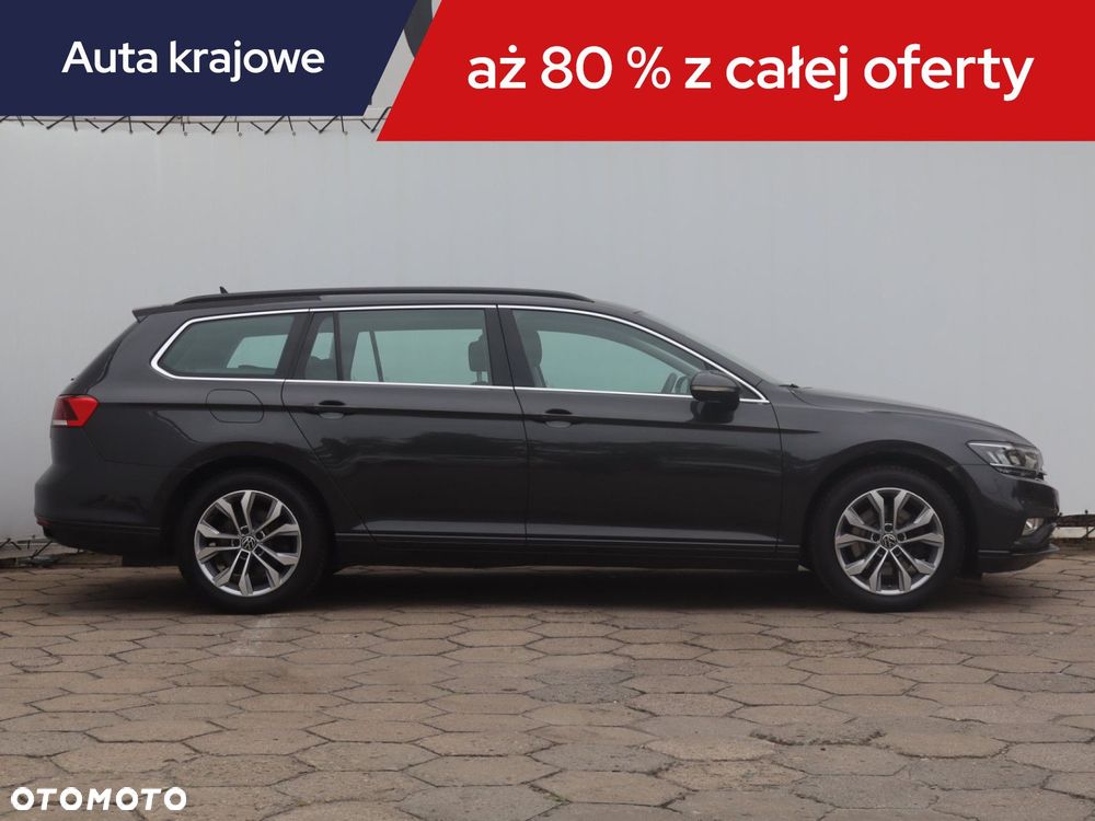 Volkswagen Passat Variant - 8