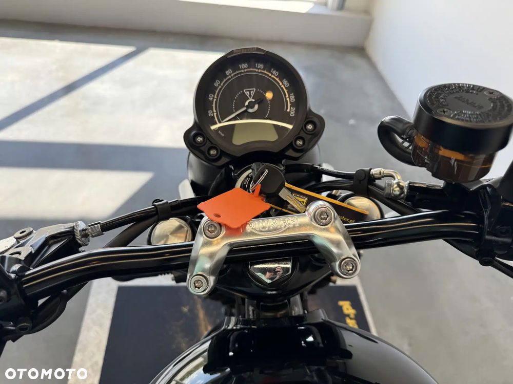 Triumph Speed Twin - 31