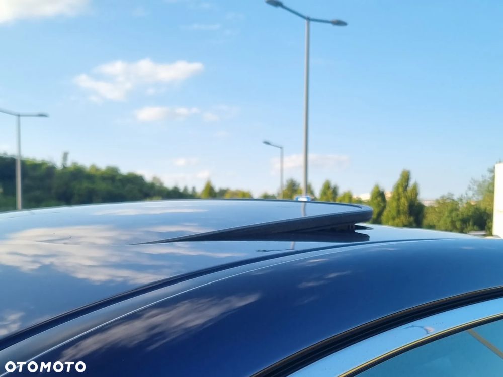 Subaru Legacy 2.0i Comfort Navi - 30