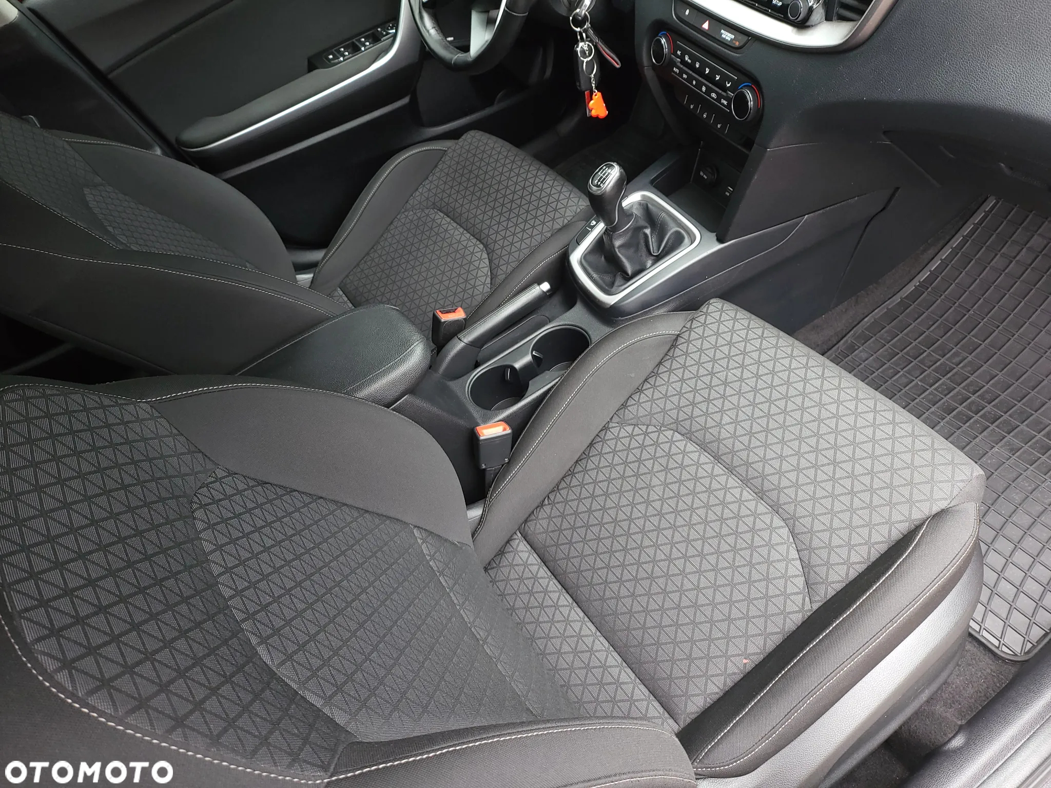 Kia Ceed SW 1.5 T-GDI OPF GT Line - 18