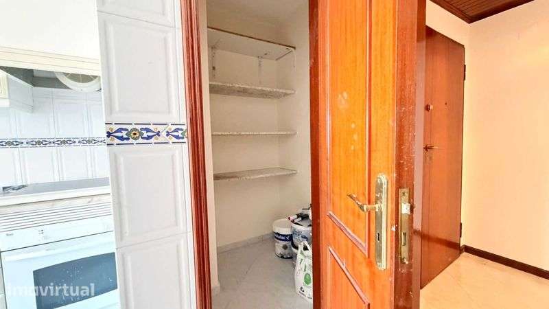 Apartamento T2 com Parqueamento | Mem Martins - Grande imagem: 5/12