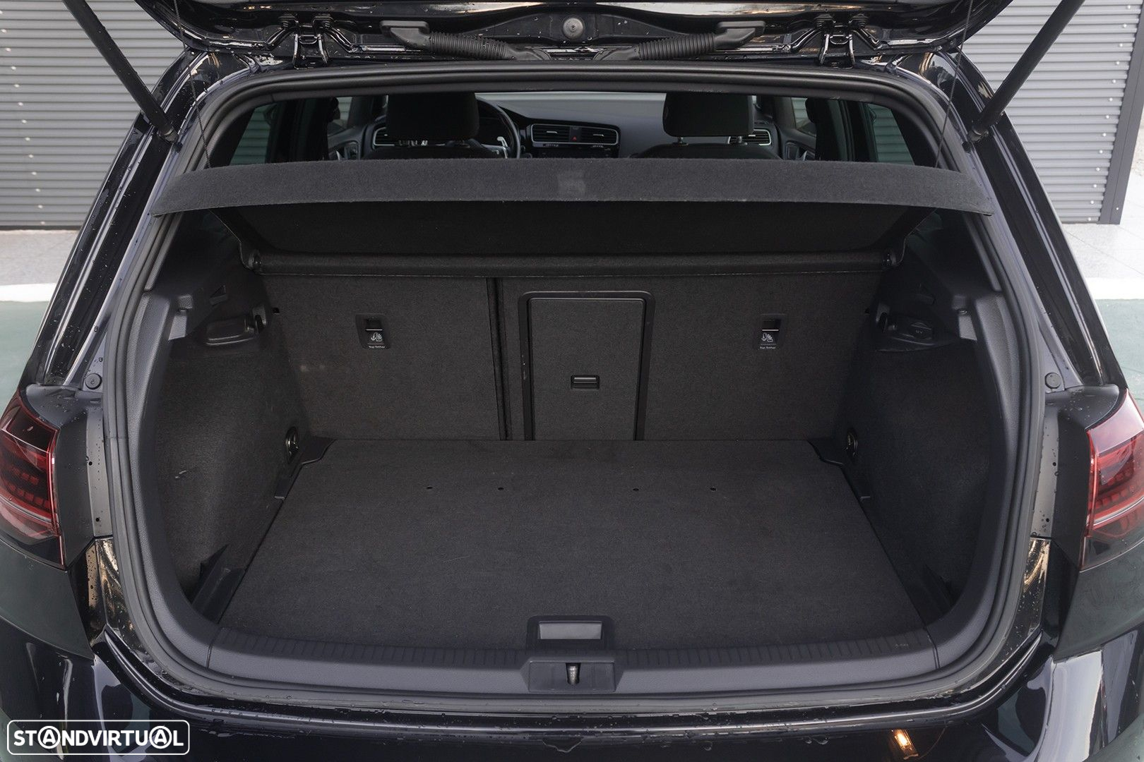 VW Golf 2.0 TSI GTI DSG - 23