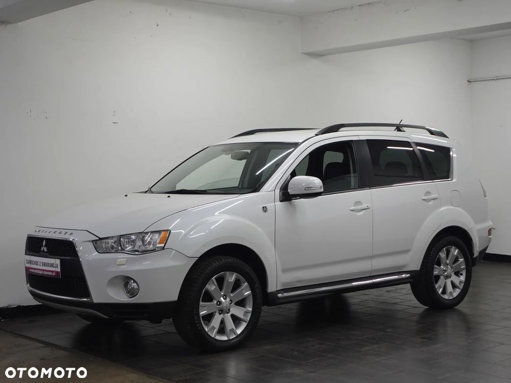 Mitsubishi Outlander - 3