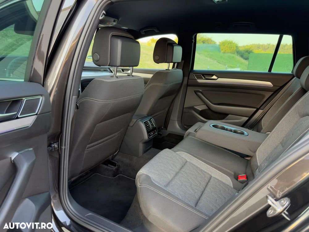 Volkswagen Passat 2.0 TDI SCR DSG Business - 17