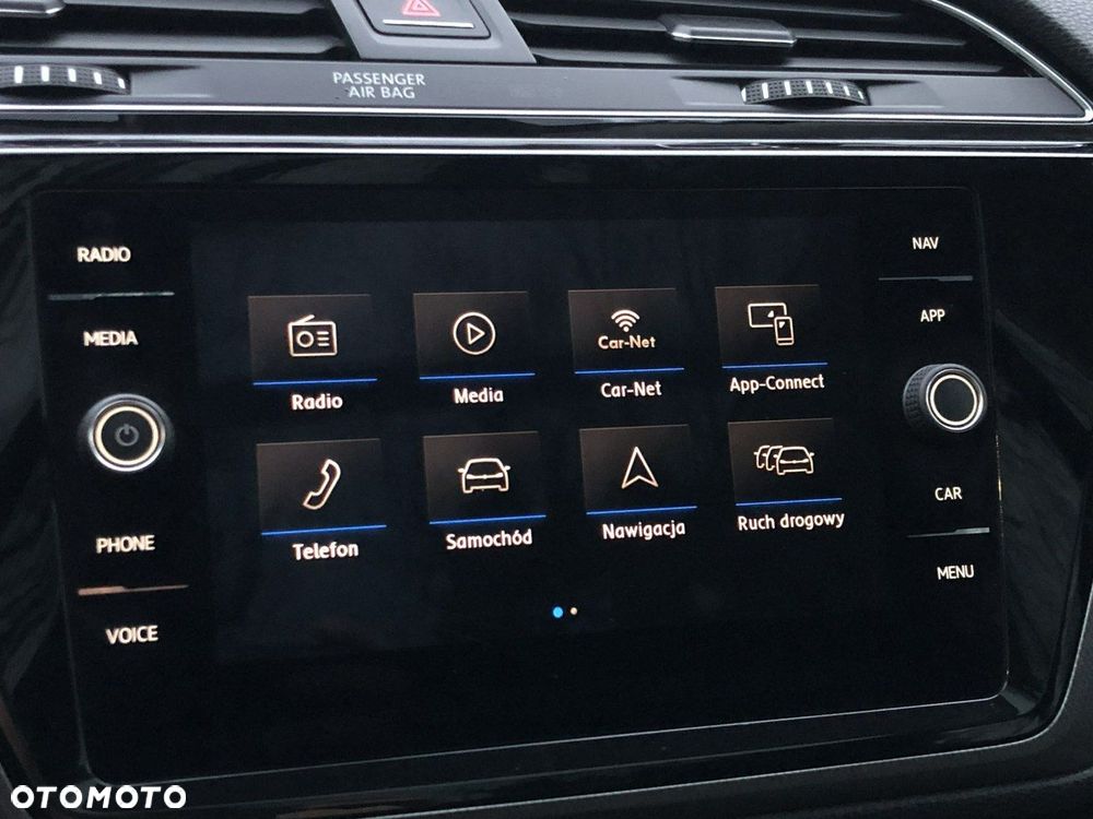 Volkswagen Touran - 28