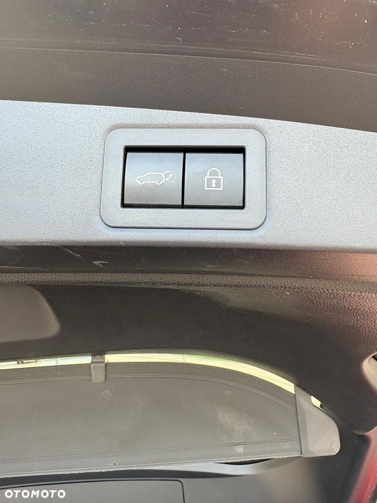 Toyota Corolla 1.8 Hybrid Executive - 11