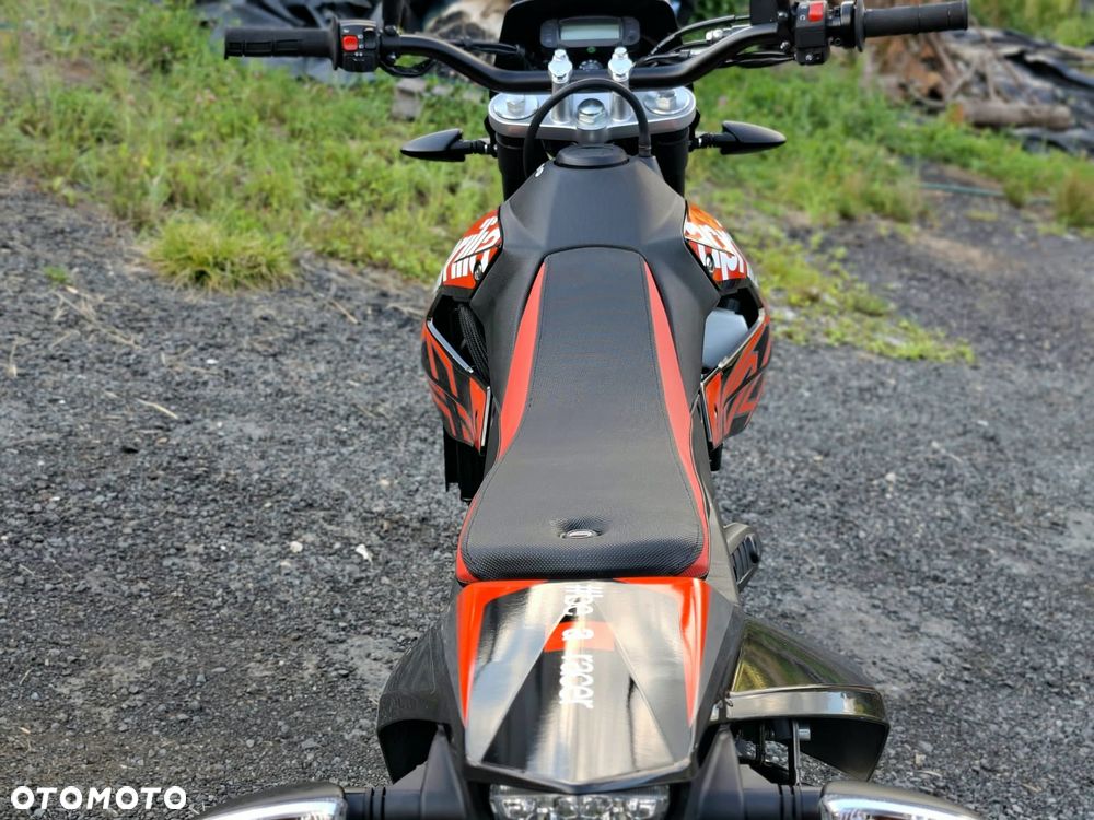 Aprilia RX - 9