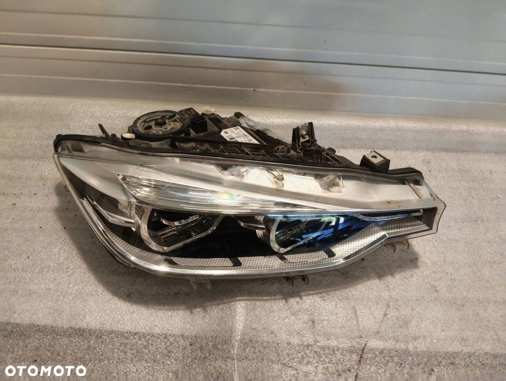 bmw 3 f30 adaptive led przód strona prawa 7498952 - 7