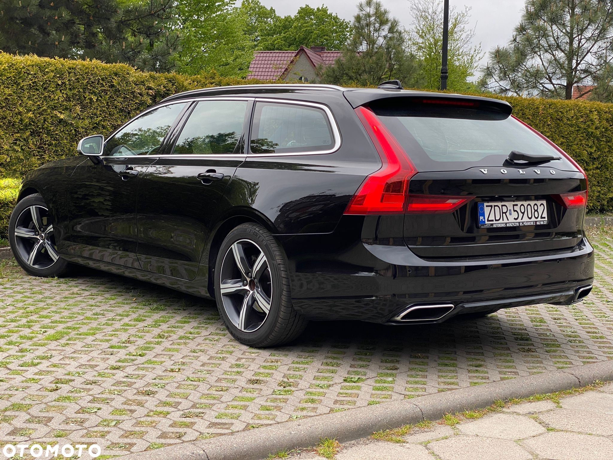 Volvo V90 D3 R-Design - 5