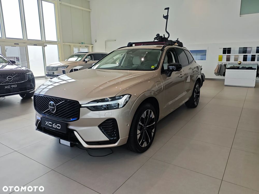 Volvo XC 60 T6 Plug-In Hybrid AWD Ultra Dark