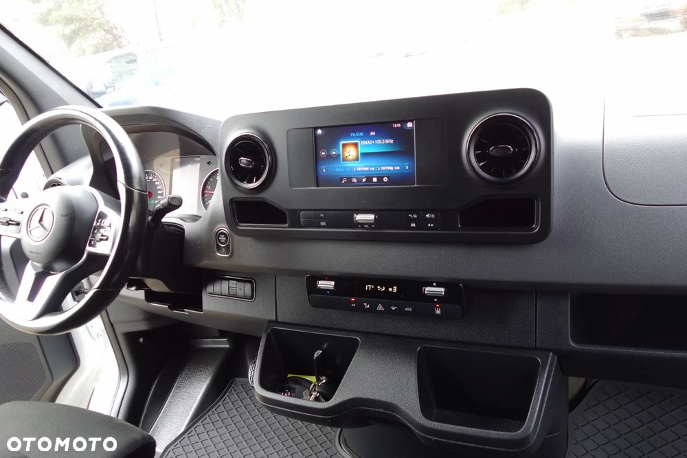 Mercedes-Benz Sprinter 3.0 CDI Automat 190 KM Kontener +Winda  750 kg. - 6