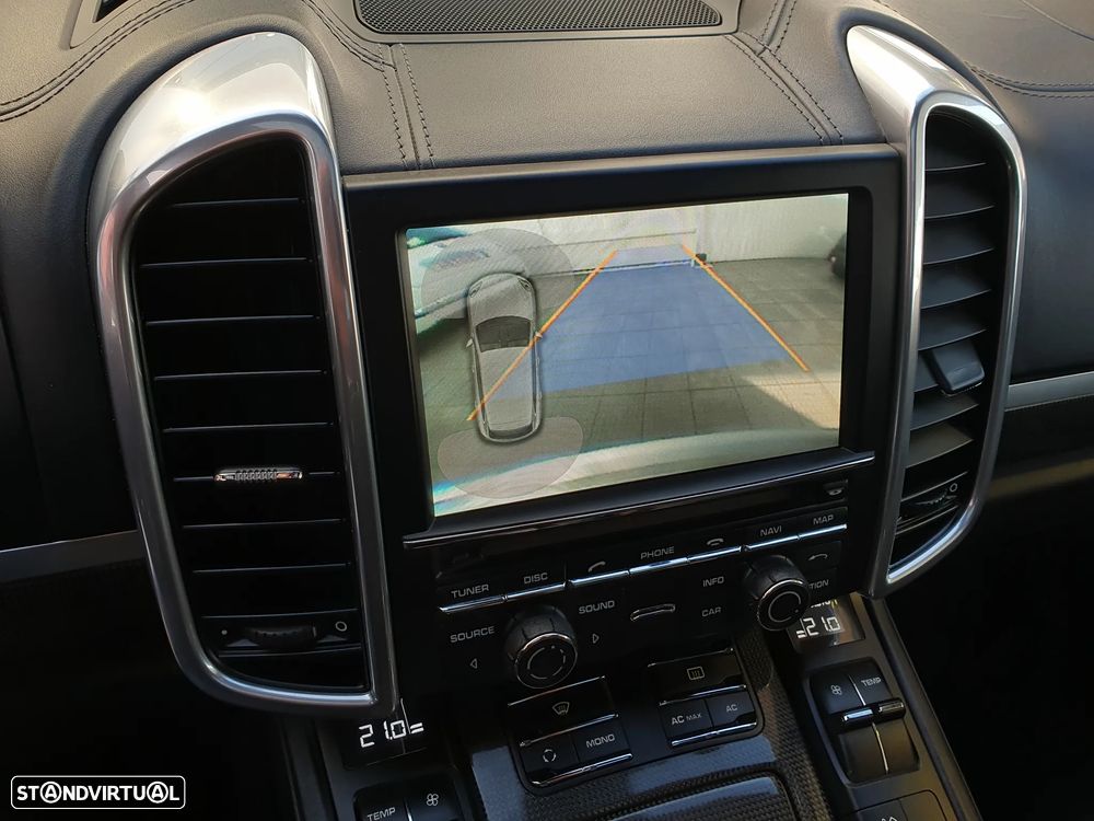 Porsche Cayenne S - 25