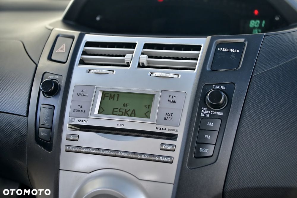 Toyota Yaris 1.4 D-4D - 29