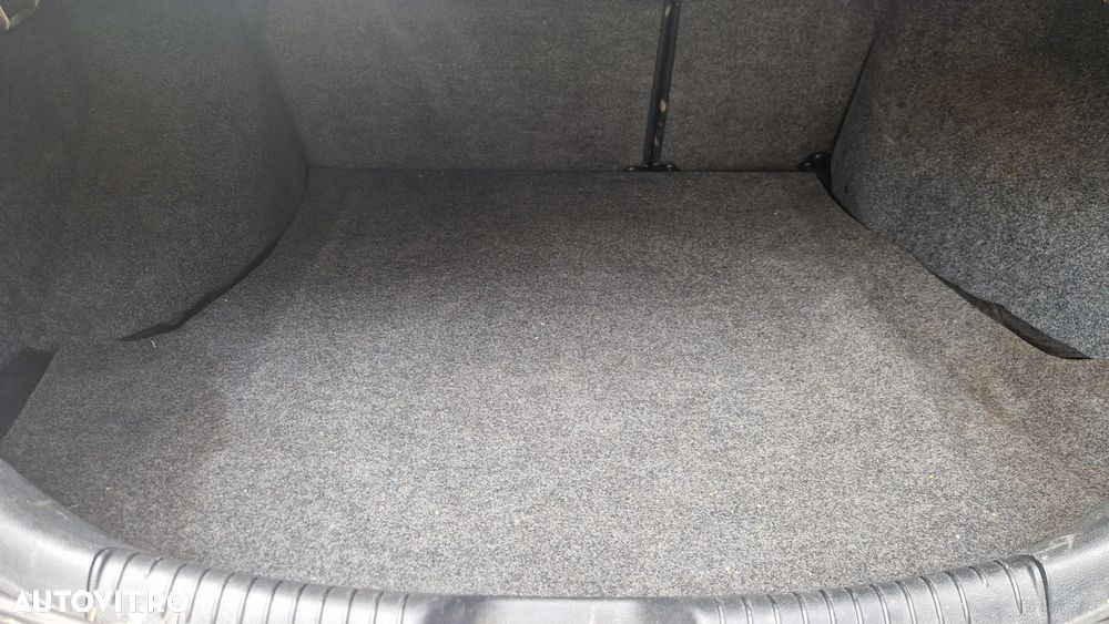 Ford Mondeo 2.0TDCi Ambiente - 15