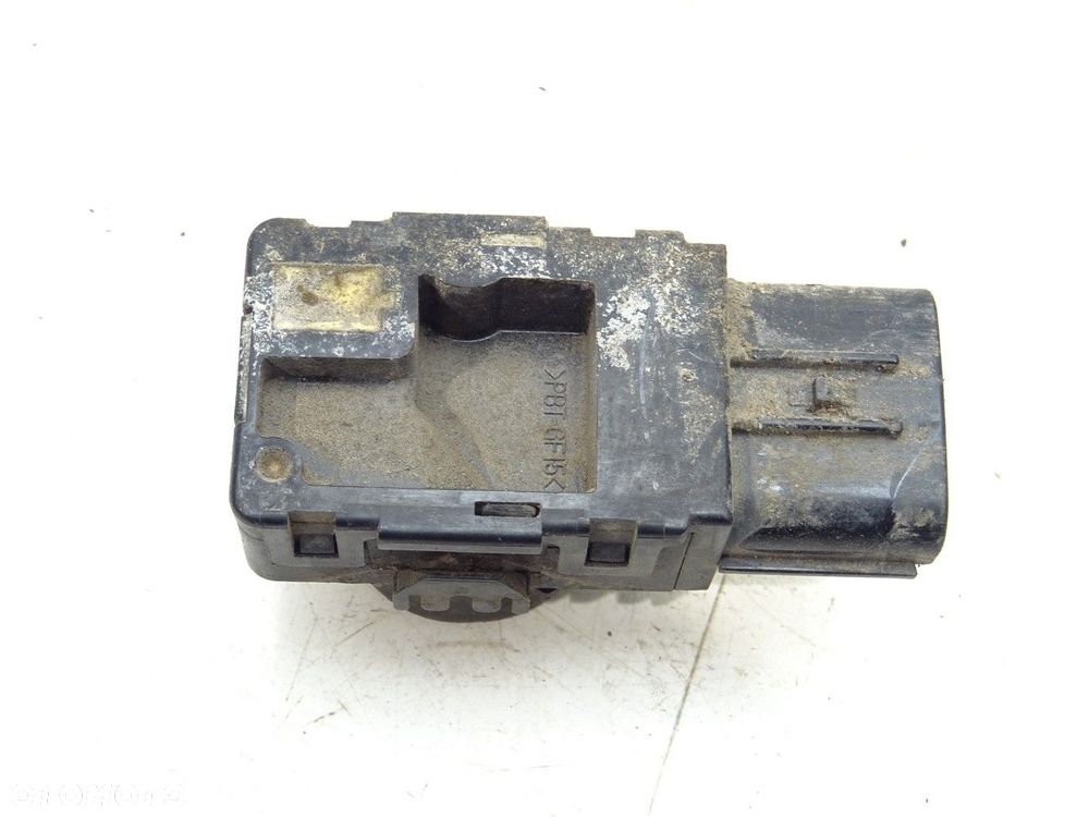 CZUJNIK PDC - 49.00 PLN - TOYOTA LAND CRUISER 200 (_J2_) 2007 - 2022 5.7 V8 (URJ200) 280 kW [381 KM] - 2
