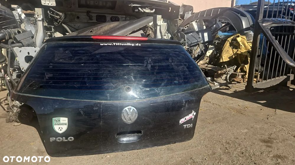 Volkswagen Polo IV Tylna klapa bagażnika mechanizm wycieraczek - 1