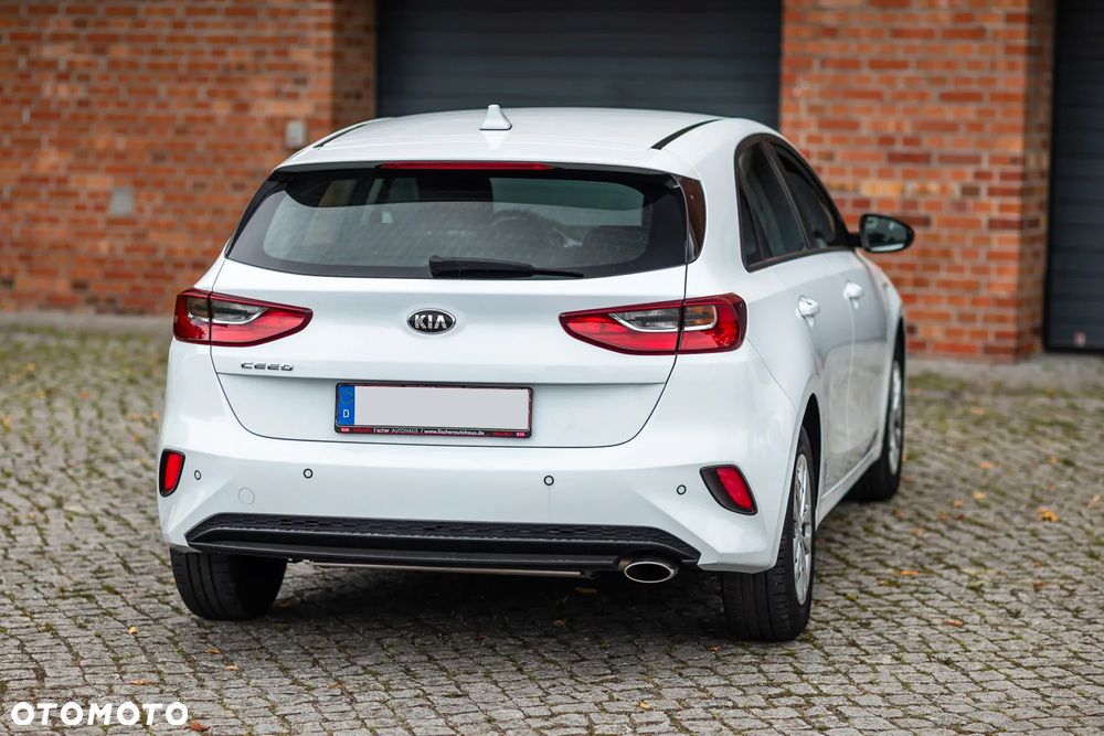Kia Ceed 1.0 T-GDI 100 OPF Attract - 9