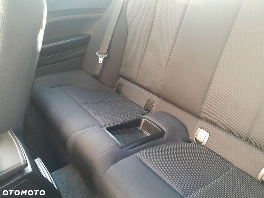 BMW Seria 1 116i - 8