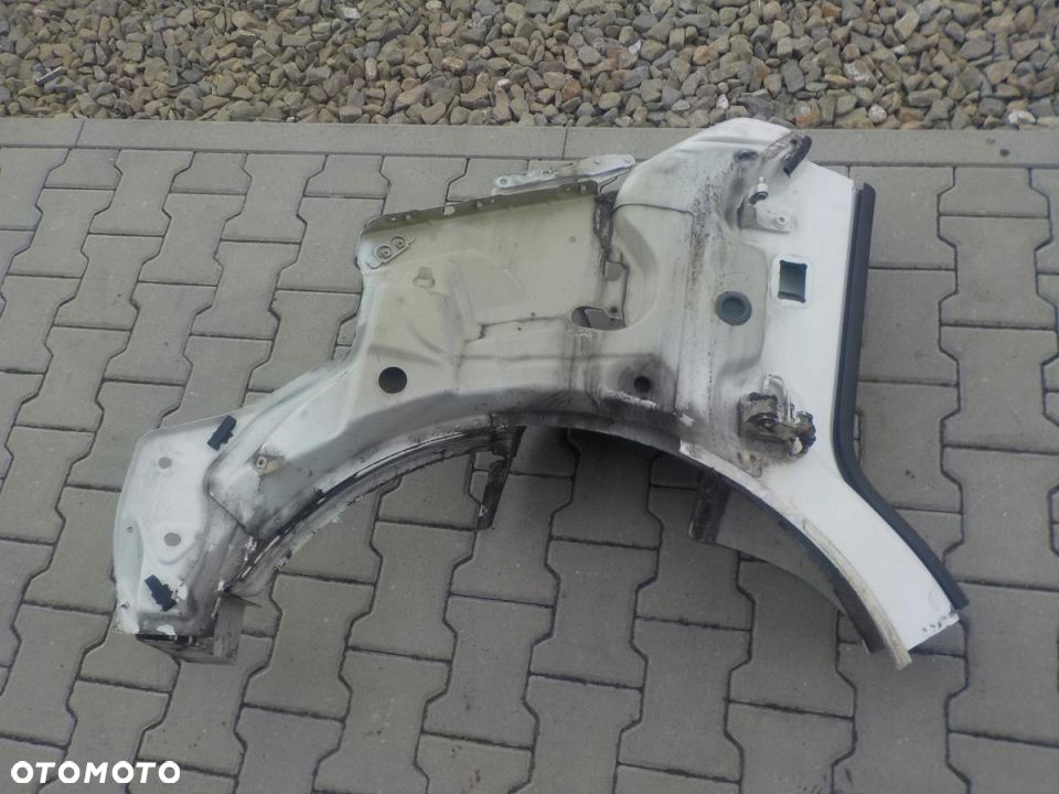 VW T5 POSZYCIE FARTUCH BŁOTNIKA ĆWIARTKA LEWA - 1