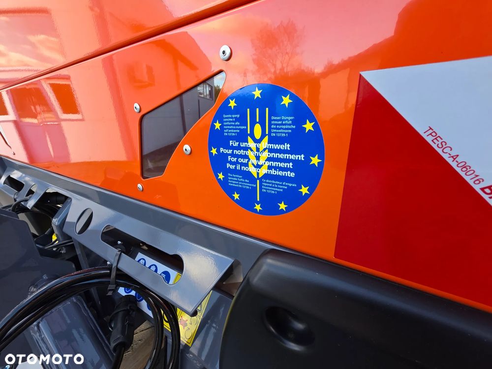 Agrex 3850 FERTI-W ISOBUS PREMIUM - 18