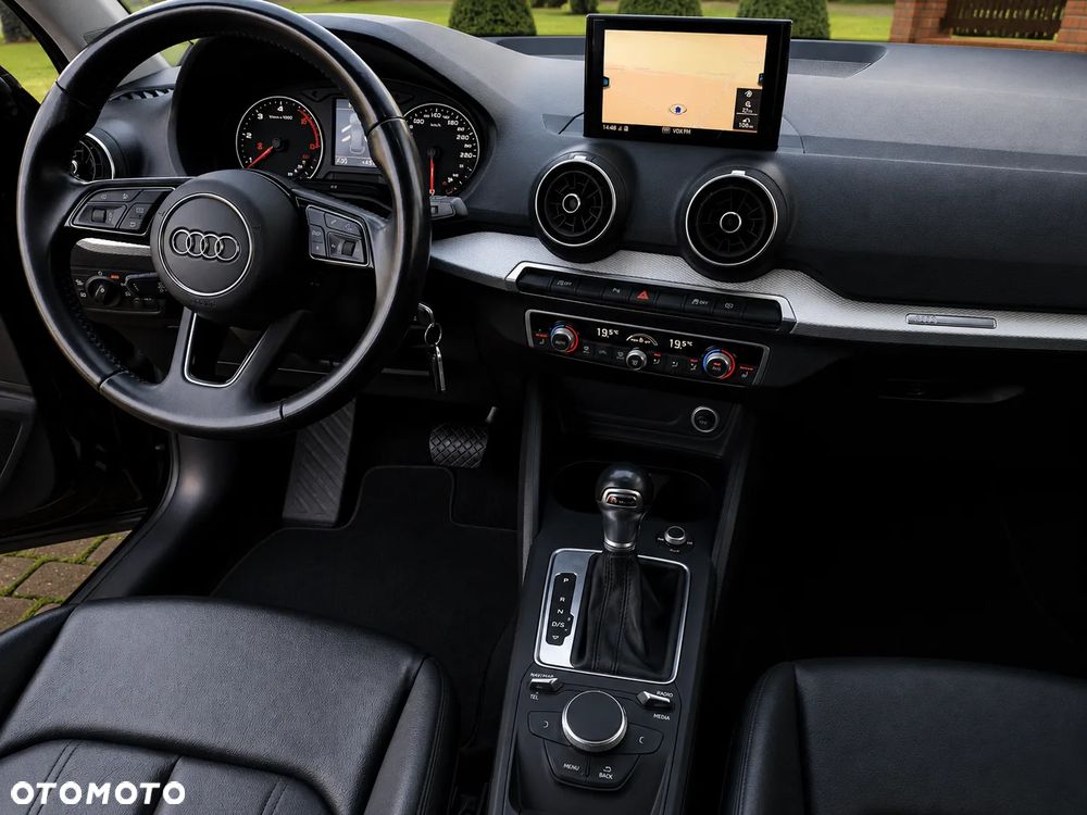 Audi Q2 35 TDI S tronic sport - 22