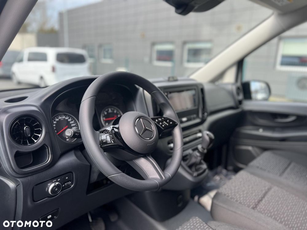 Mercedes-Benz Vito - 10