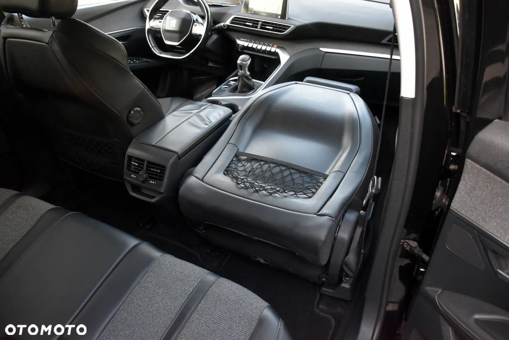 Peugeot 3008 - 26