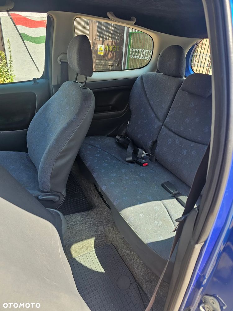 Toyota Yaris 1.0 Luna - 13
