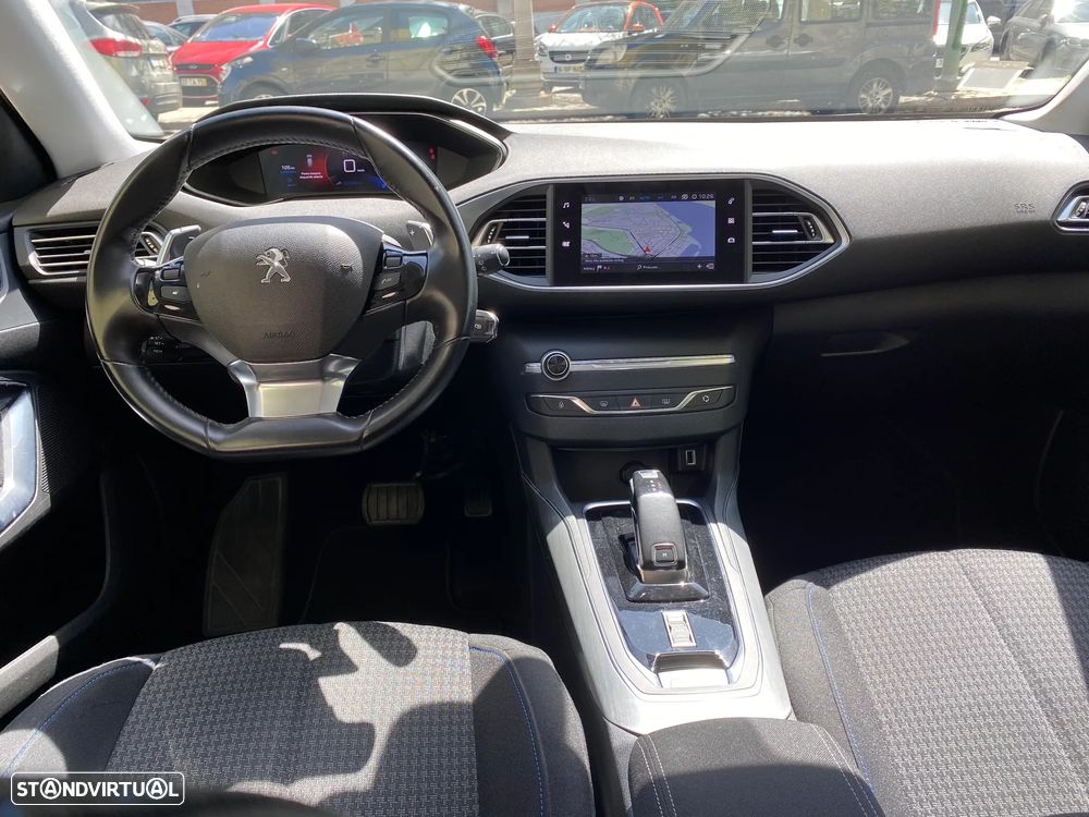 Peugeot 308 SW BlueHDi 130 EAT8 Style - 2