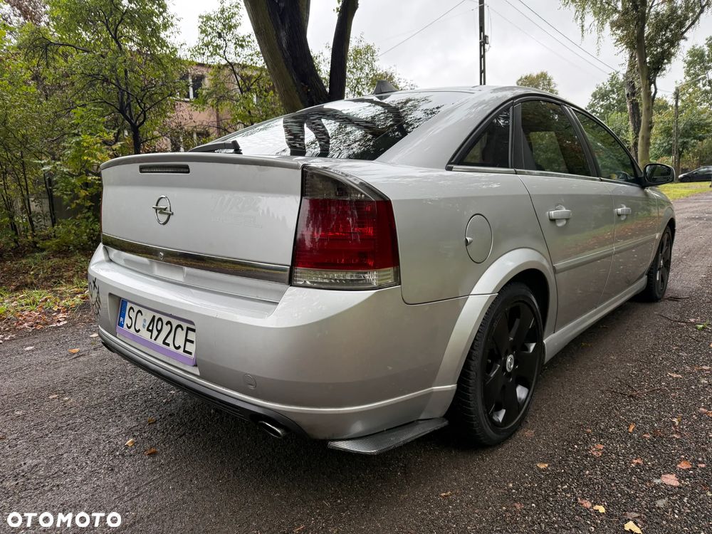 Opel Vectra GTS 3.0 V6 CDTI - 8