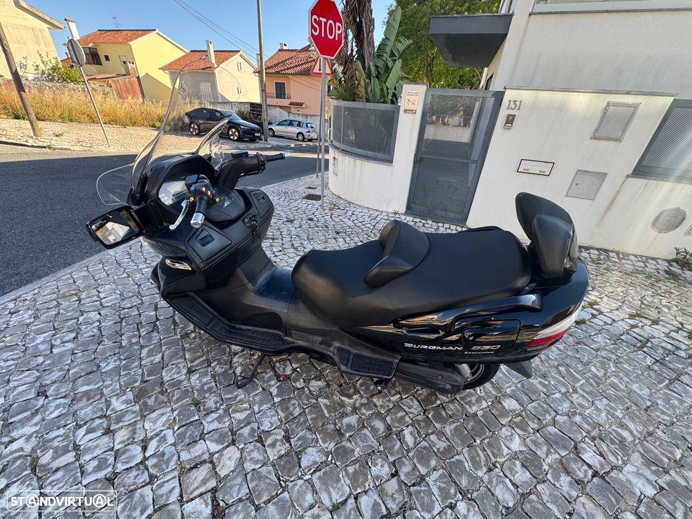Suzuki Burgman 650 Executive - 3