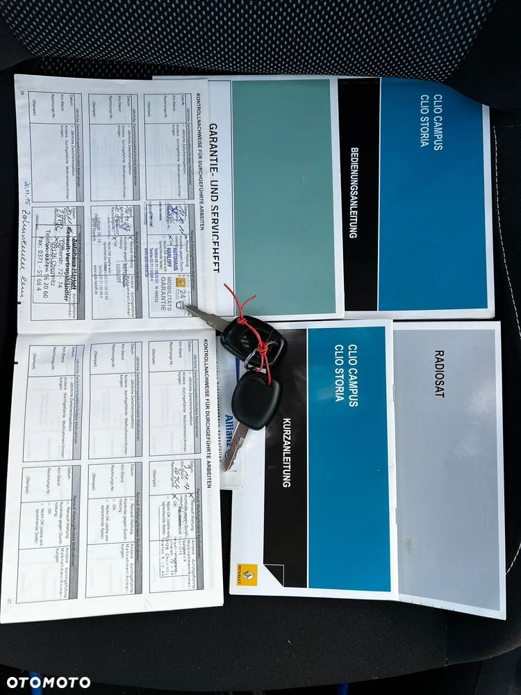 Renault Clio 1.2 16V Campus - 17