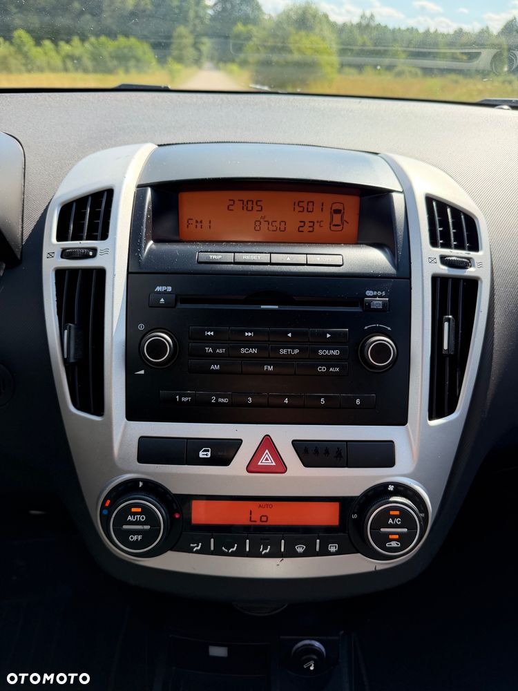 Kia Ceed 1.6 CRDi EX - 13