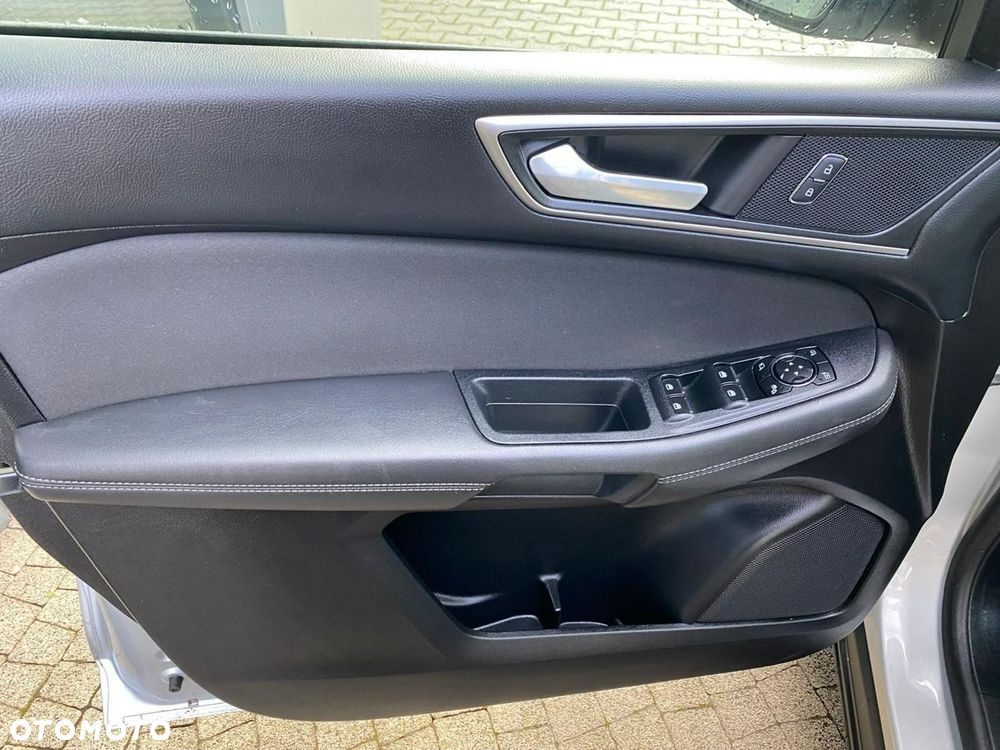 Ford Galaxy - 15