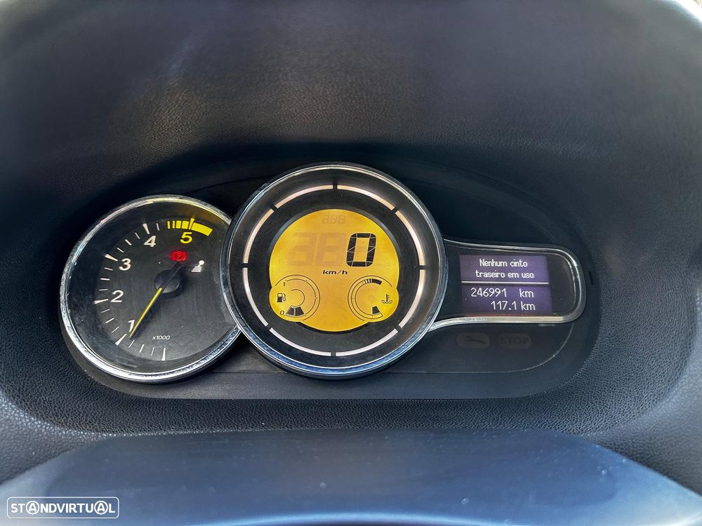 Renault Mégane Coupe 1.5 dCi Dynamique - 13