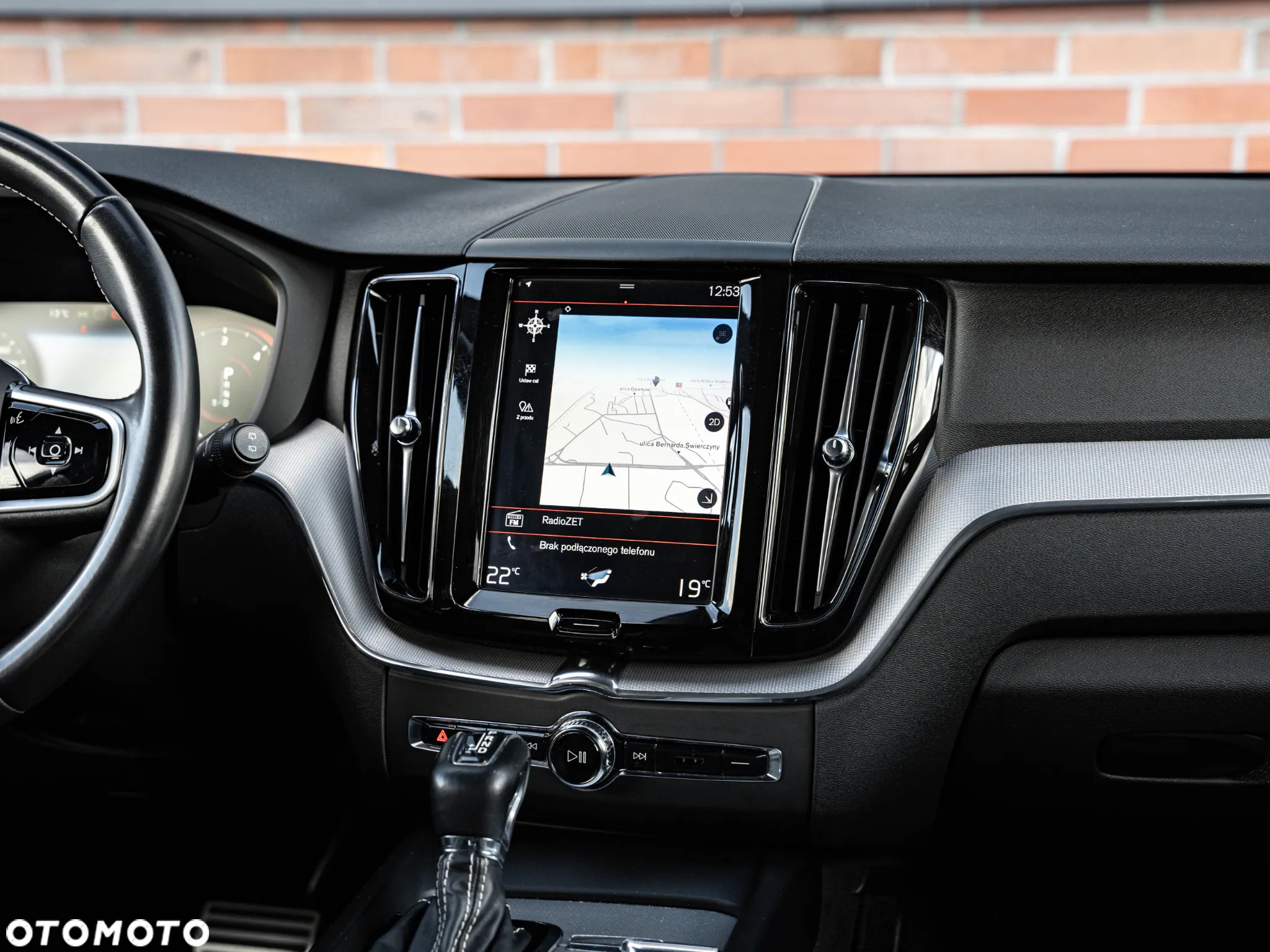 Volvo XC 60 D4 R-Design - 34