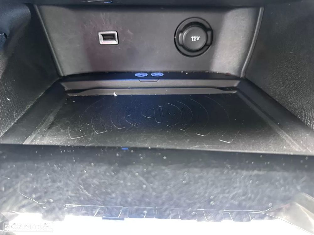 Peugeot 5008 1.2 PureTech Allure Pack - 28