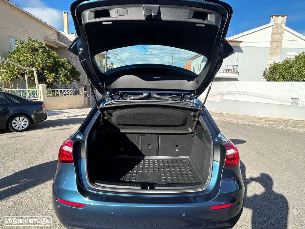 Mercedes-Benz A 180 d Progressive Aut. - 22