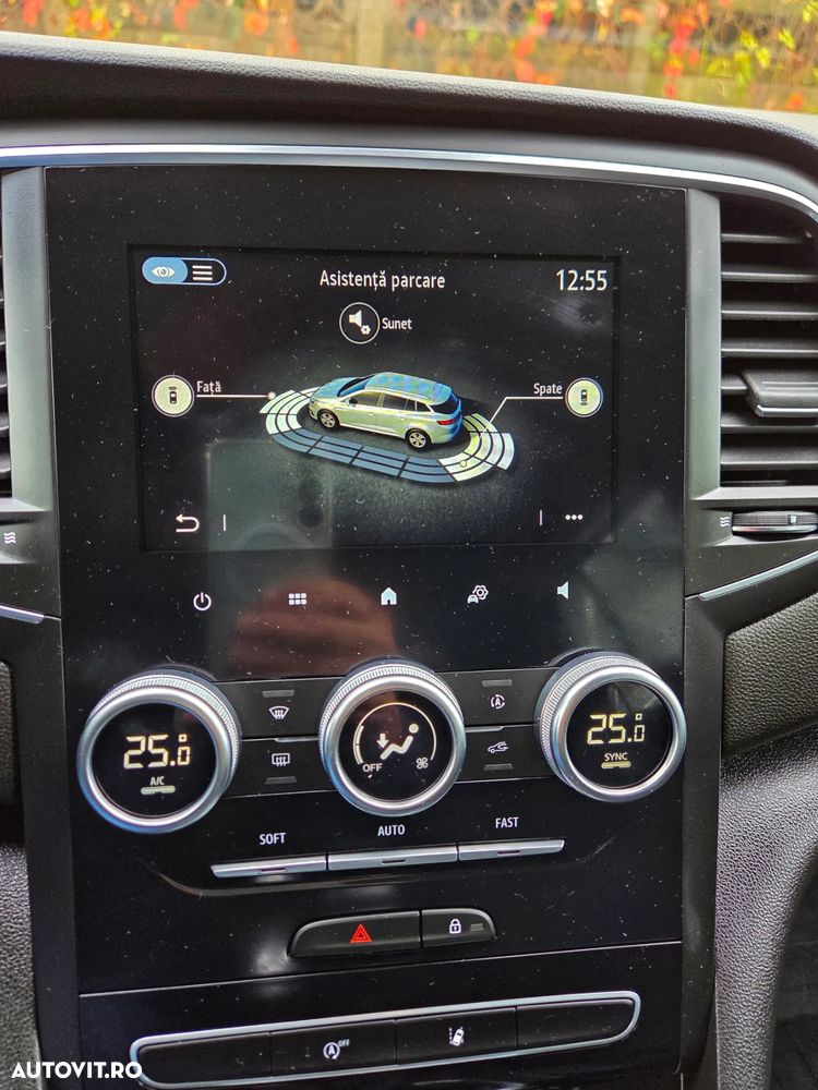 Renault Megane Grandtour BLUE dCi 115 BUSINESS EDITION - 23