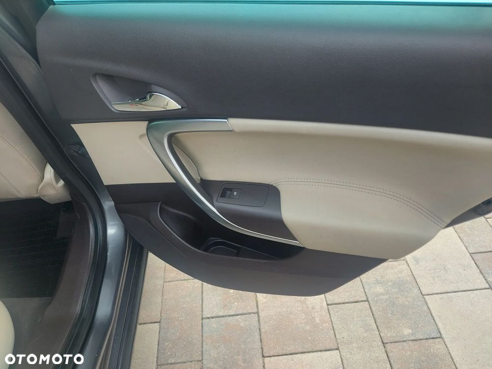 Opel Insignia 2.0 CDTI Cosmo ecoFLEX - 23